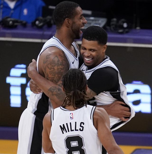 球推进可以 球推进可以